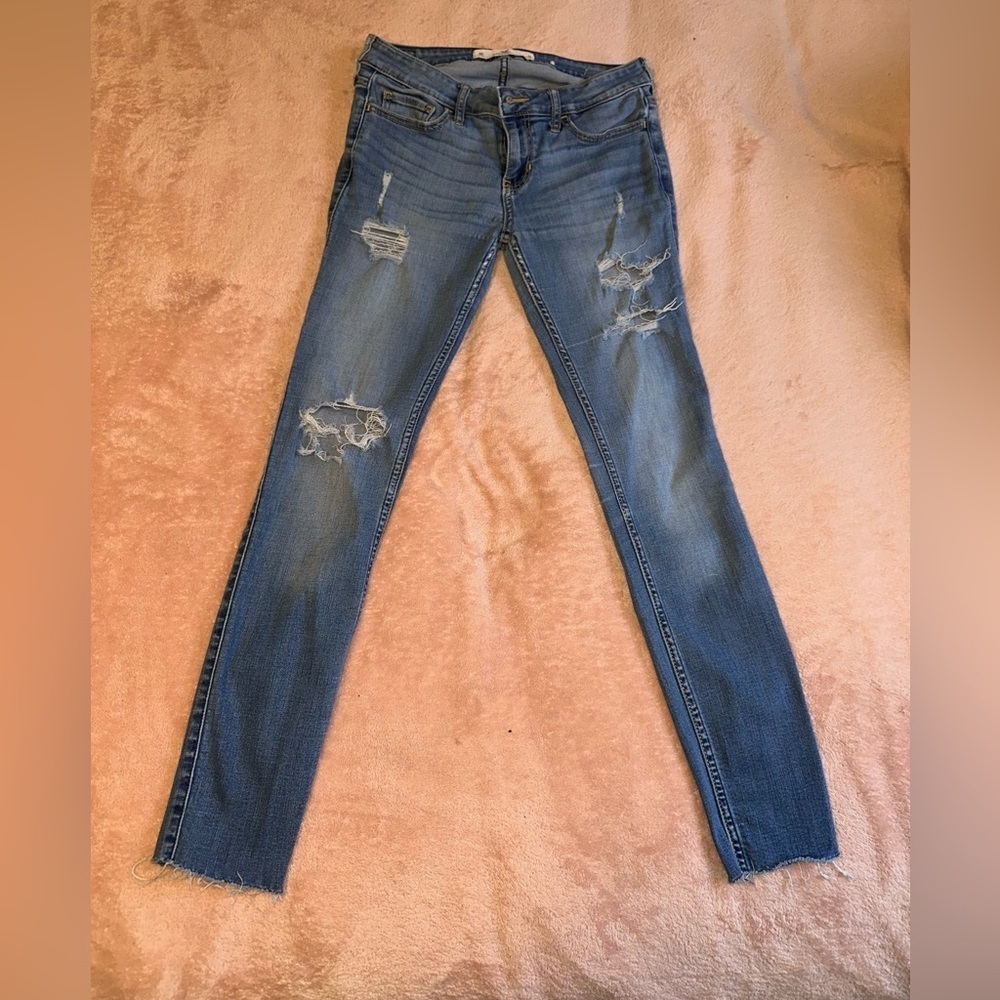 Hollister Juniors' Size 3 w26 Blue Denim Ripped Low Rise Skinny Jeans